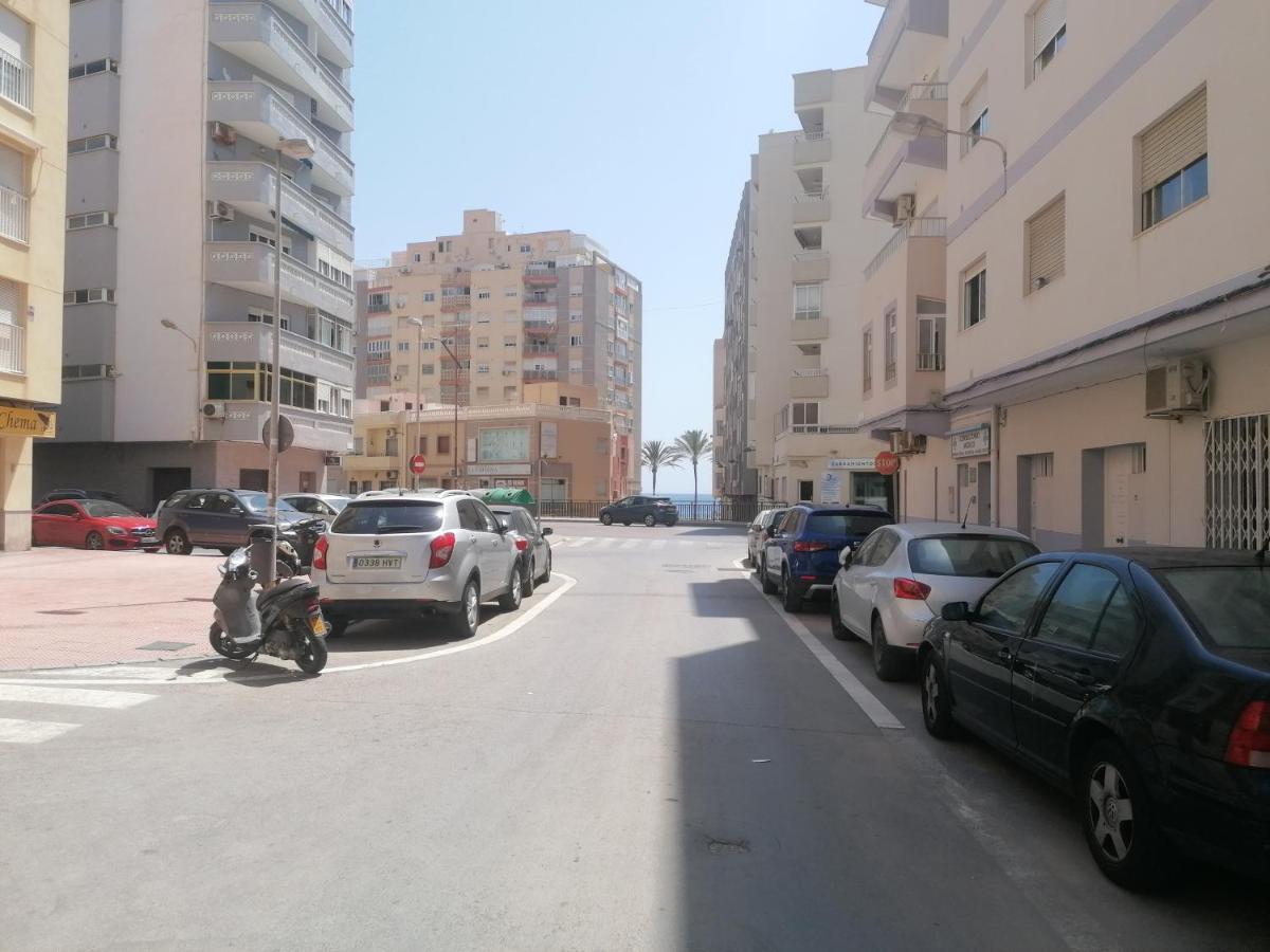 Piso Agradable Cerca De La Playa Lejlighed Almería Eksteriør billede